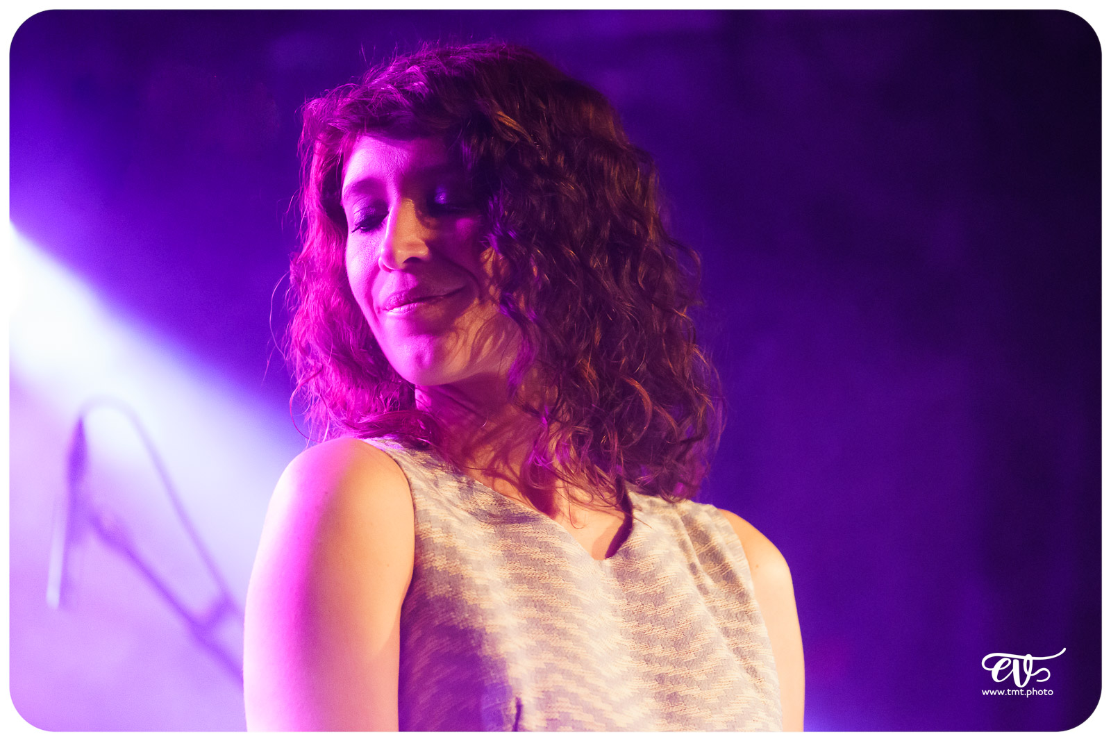 SERGE, ELEGANCE ACOUSTIQUE